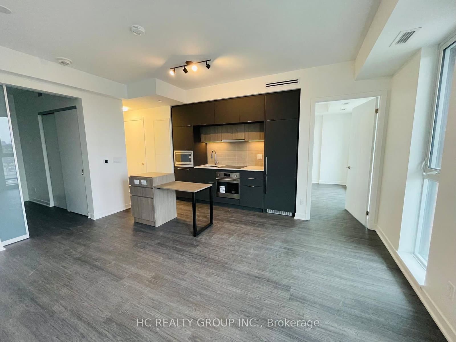 185 Alberta Avenue, Unit 708 thumbnail 4