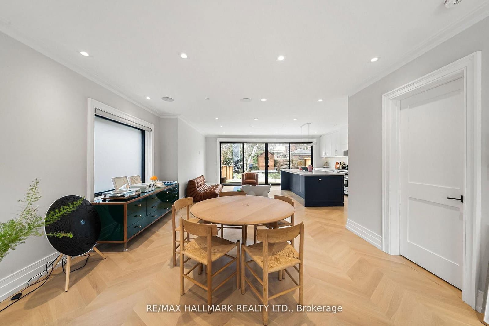 26 Carey Road thumbnail 6