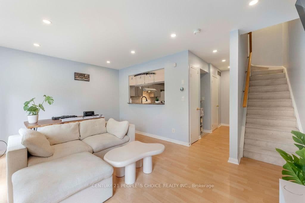 3 Everson Drive, Unit 308 thumbnail 5