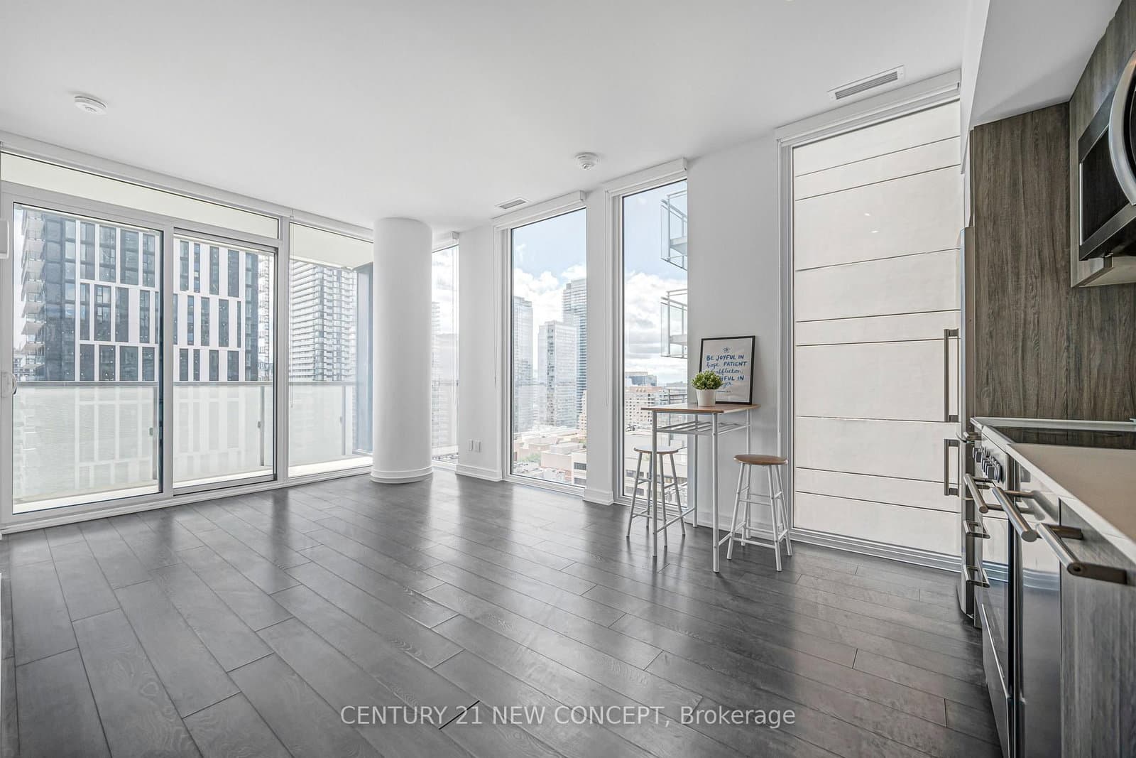 28 Wellesley Street E, Unit 1902 thumbnail 10