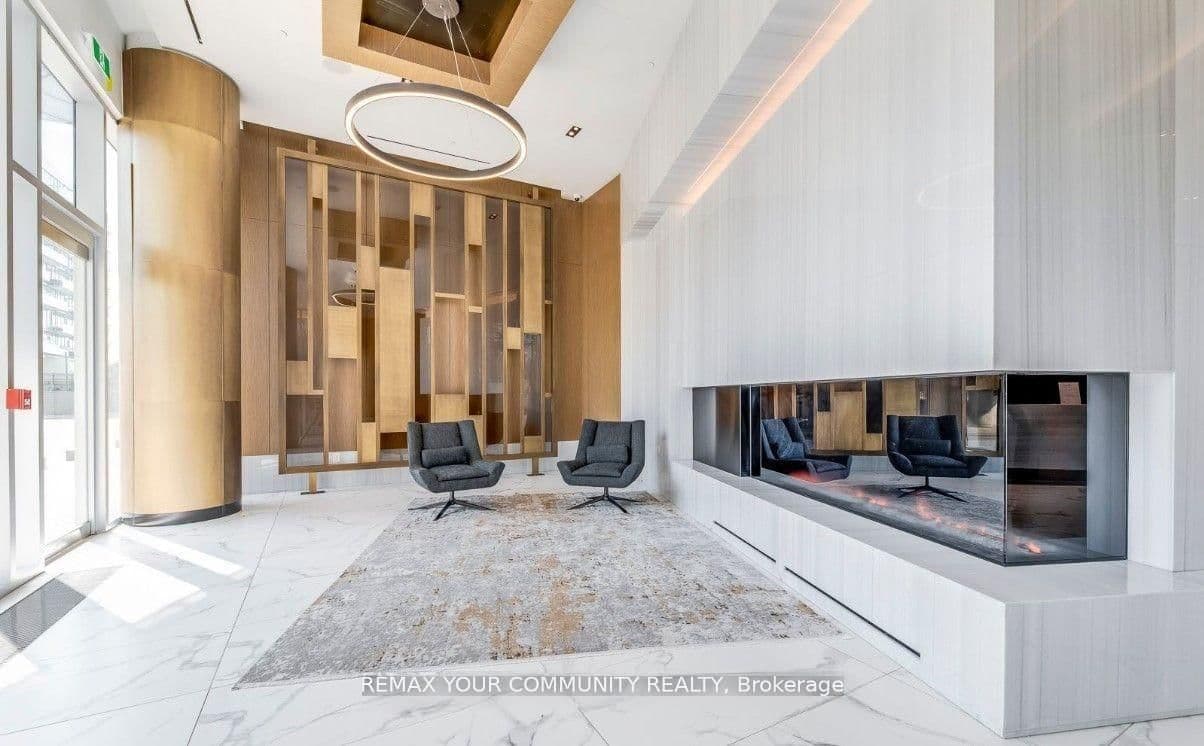 15 Queens Quay E, Unit 408 thumbnail 18