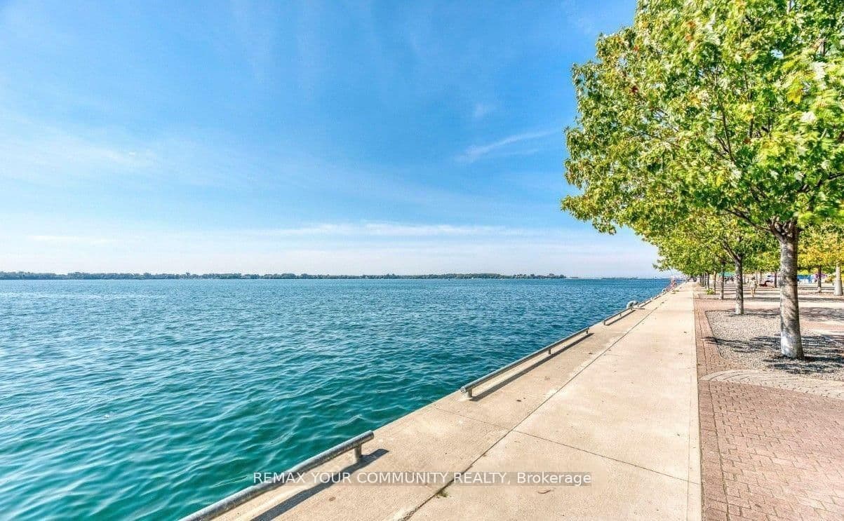 15 Queens Quay E, Unit 408 thumbnail 21