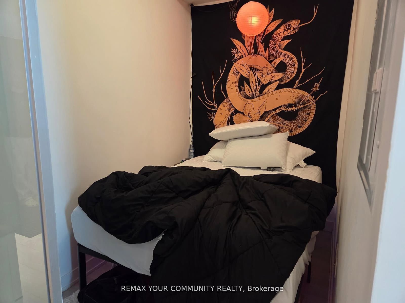 15 Queens Quay E, Unit 408 thumbnail 34