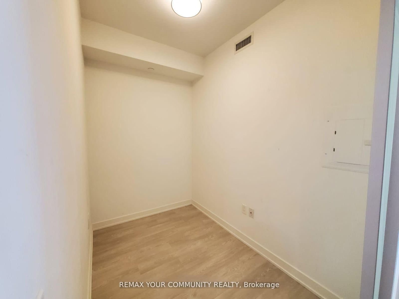 15 Queens Quay E, Unit 408 thumbnail 7