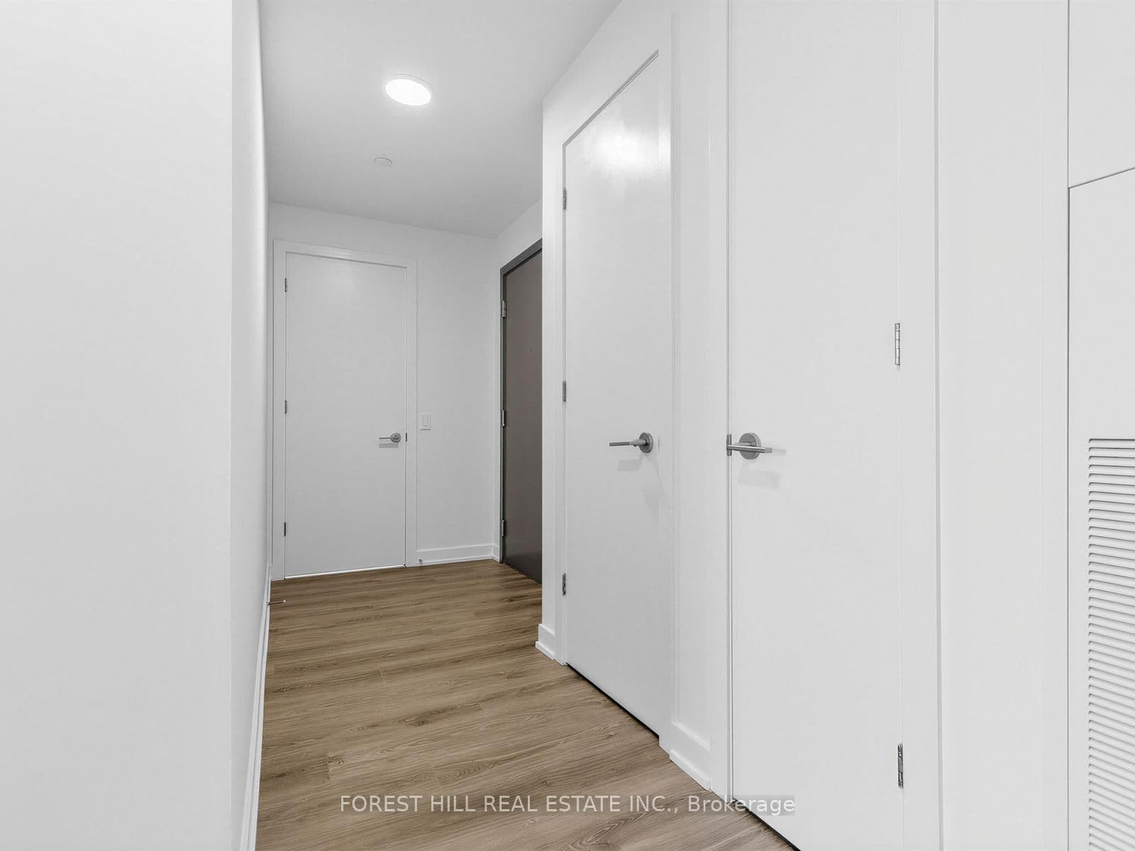 9 Tecumseth Street, Unit 807 thumbnail 10