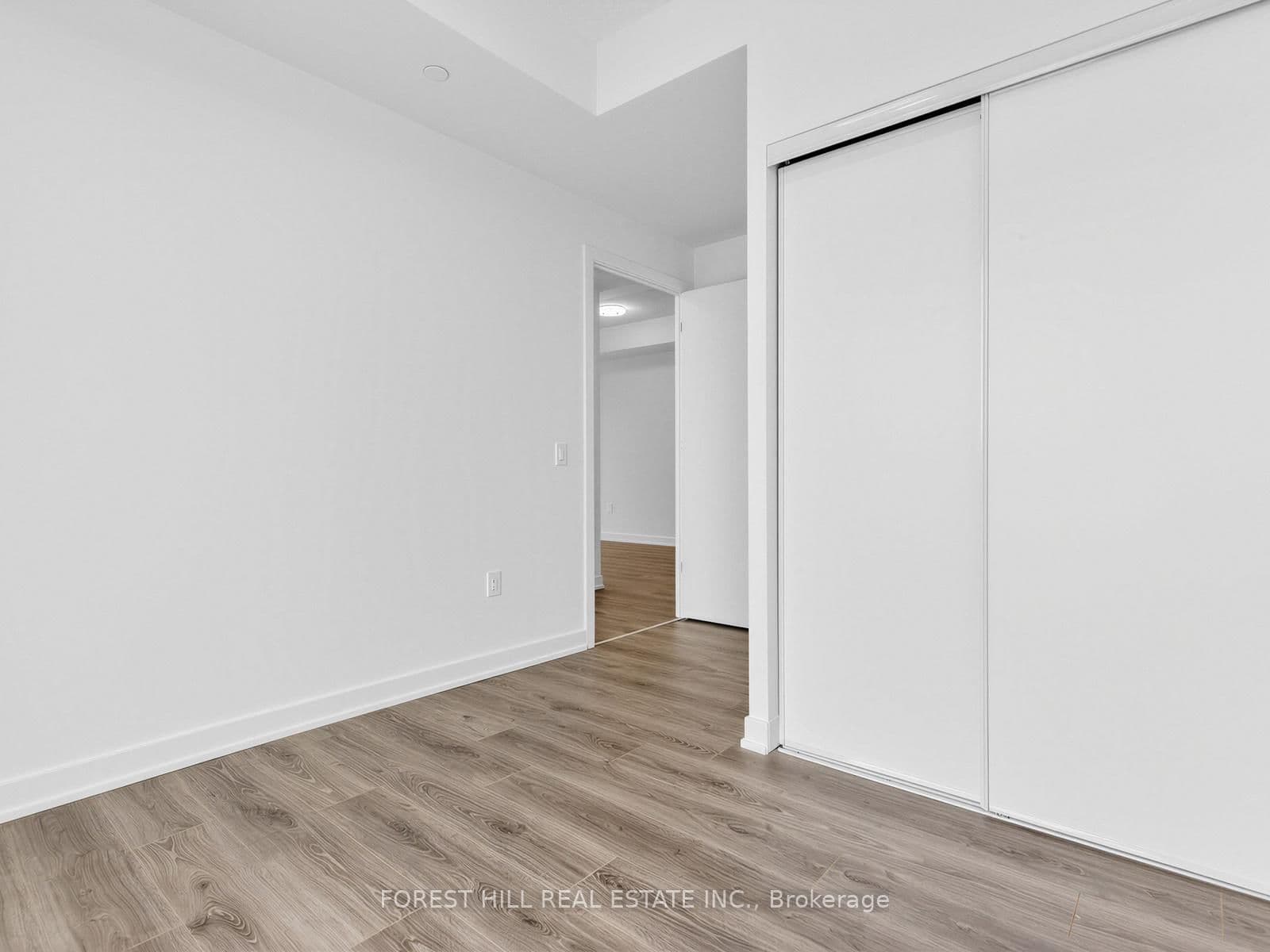 9 Tecumseth Street, Unit 807 thumbnail 14