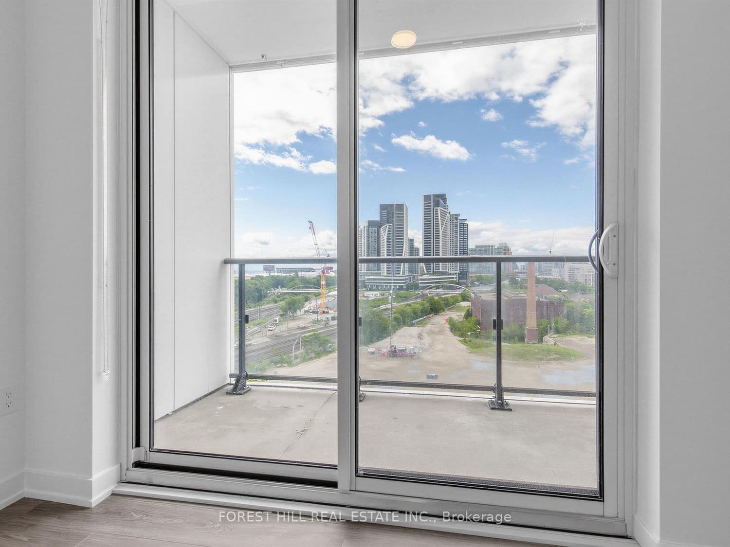 9 Tecumseth Street, Unit 807 thumbnail 15