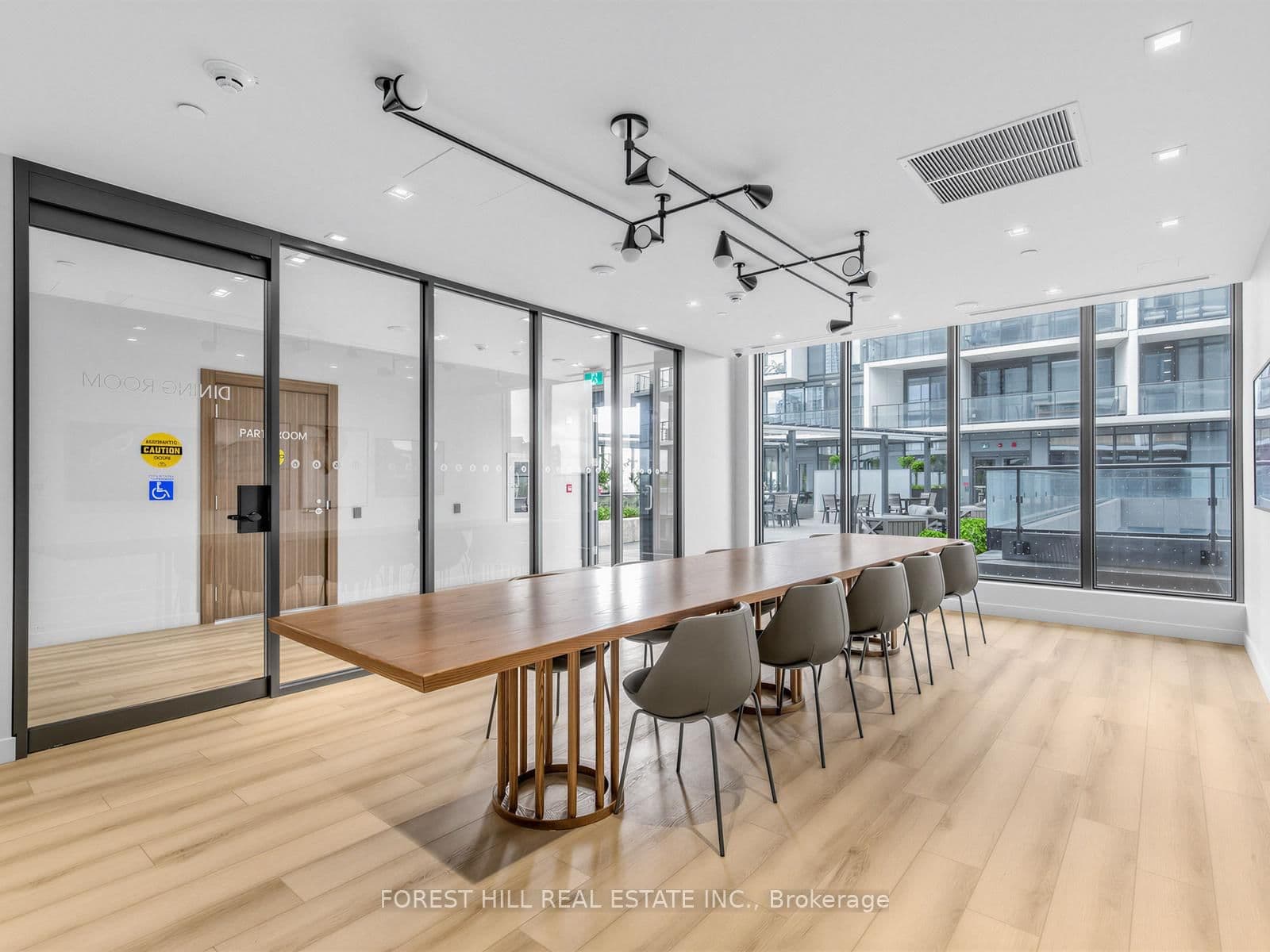 9 Tecumseth Street, Unit 807 thumbnail 32