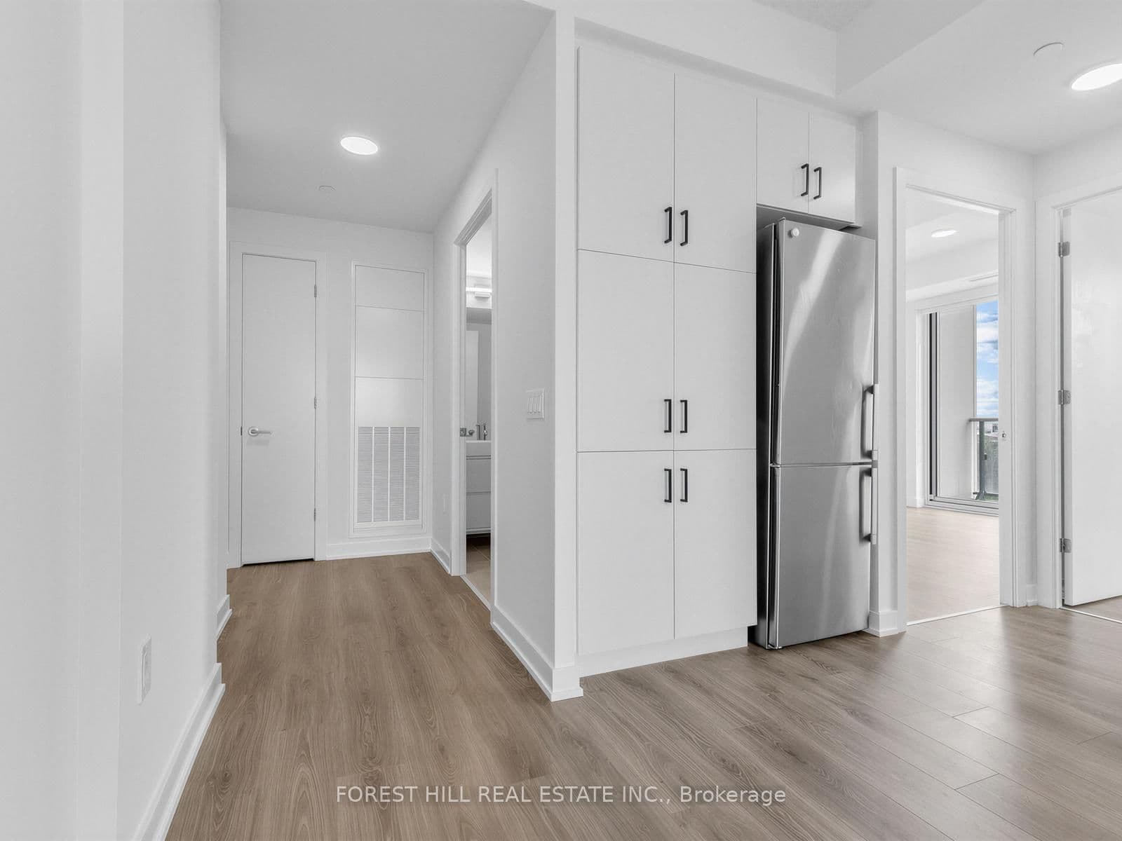 9 Tecumseth Street, Unit 807 thumbnail 9