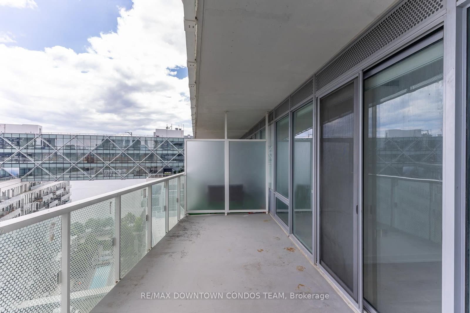 15 Queens Quay E, Unit 1410 thumbnail 21
