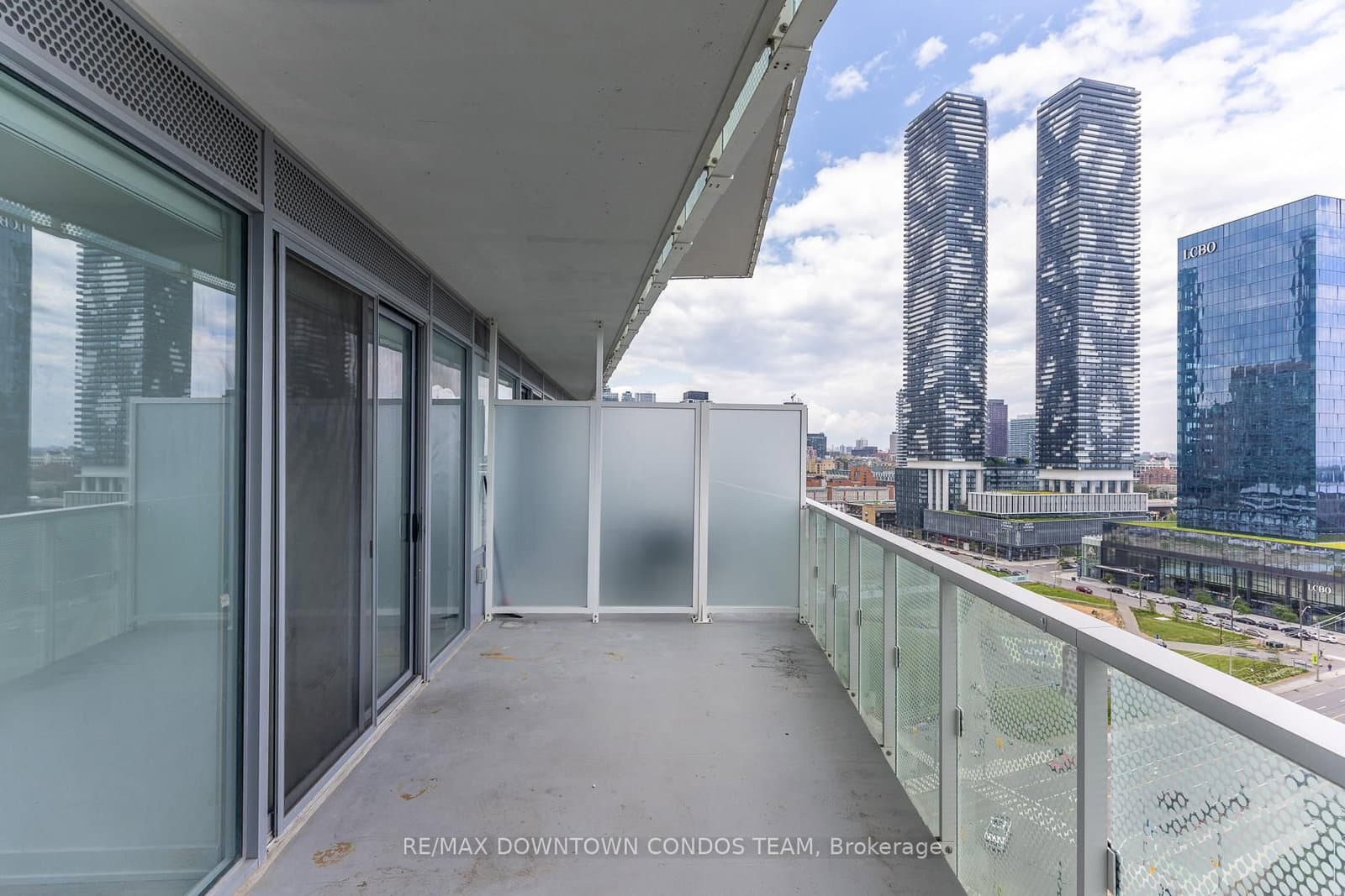 15 Queens Quay E, Unit 1410 thumbnail 24