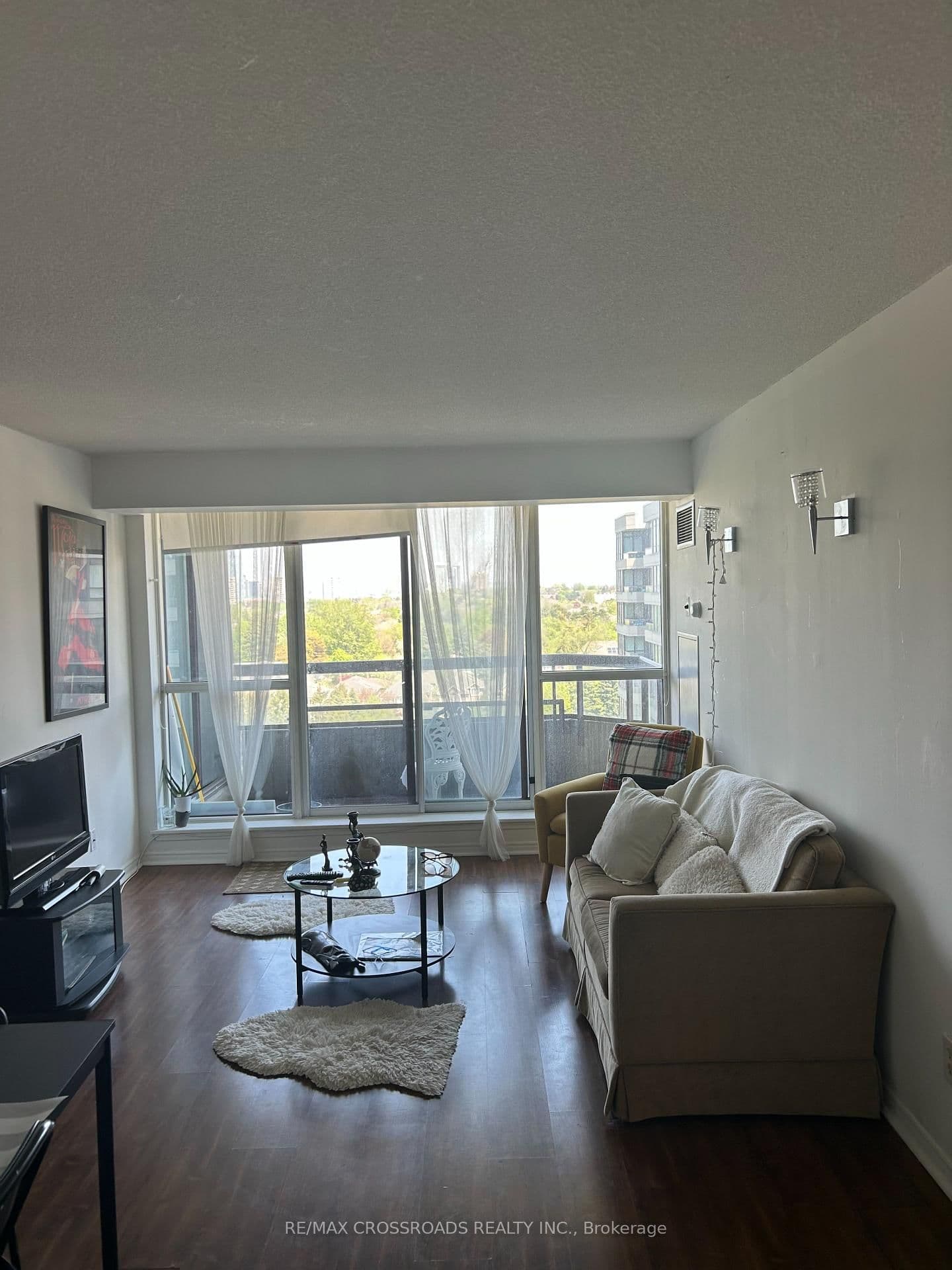 91 Townsgate Drive, Unit 1012 thumbnail 3
