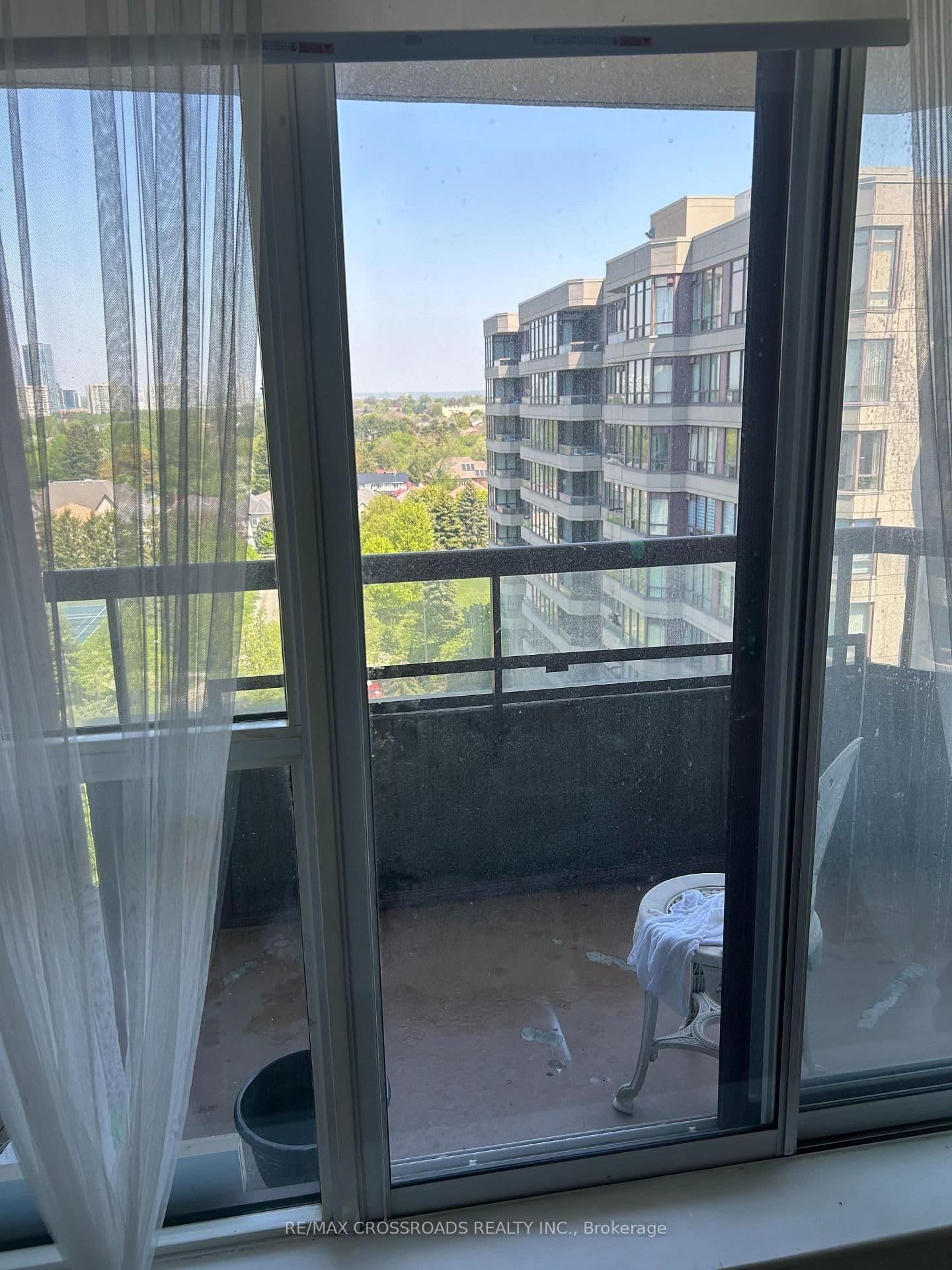 91 Townsgate Drive, Unit 1012 thumbnail 5