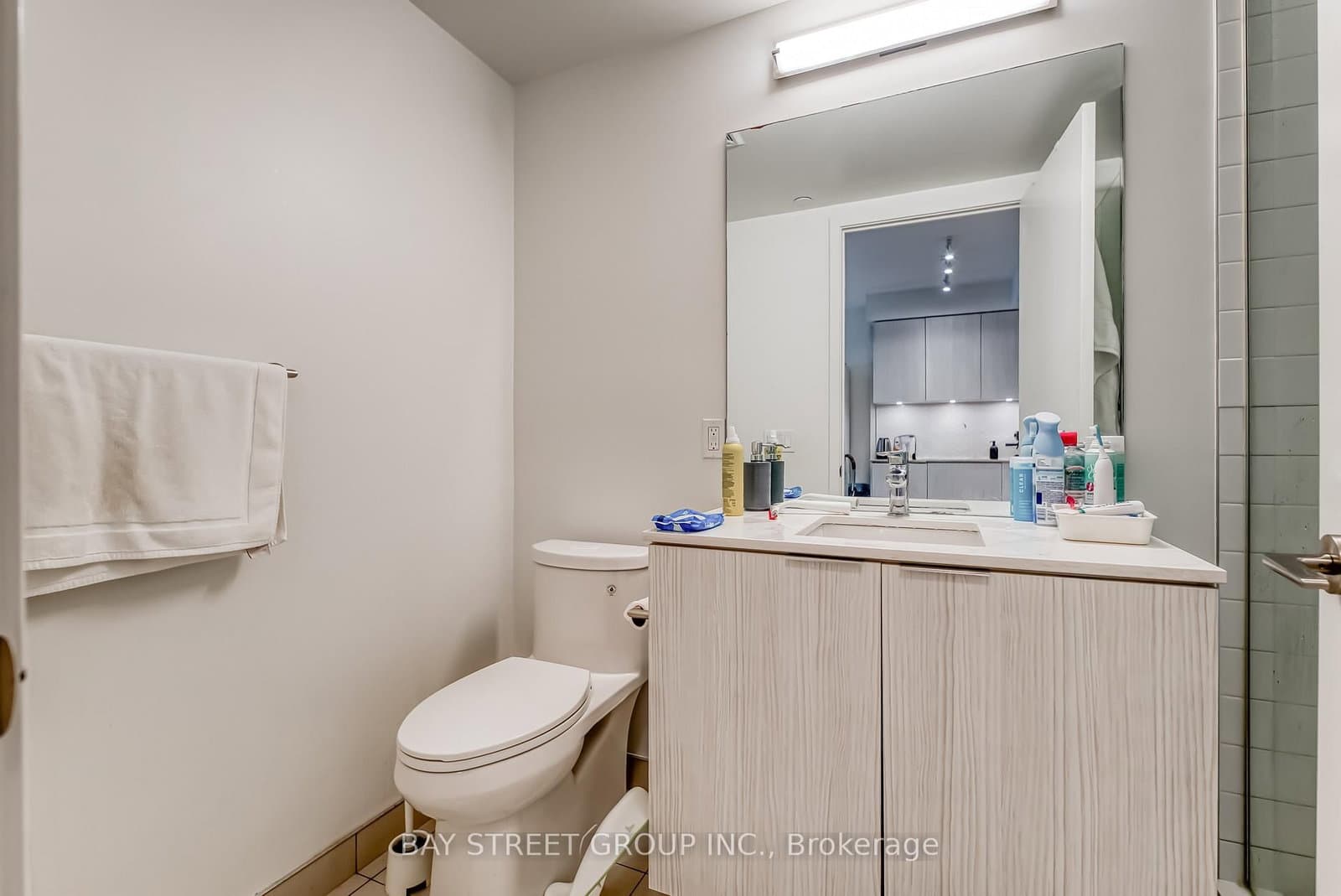 158 FRONT Street E, Unit 210 thumbnail 13