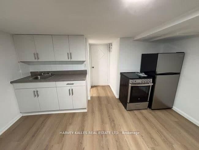 1215 Bathurst Street, Unit 3 thumbnail 3