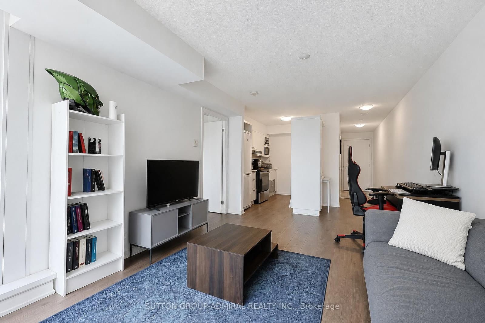 111 Elizabeth Street, Unit 905 thumbnail 11