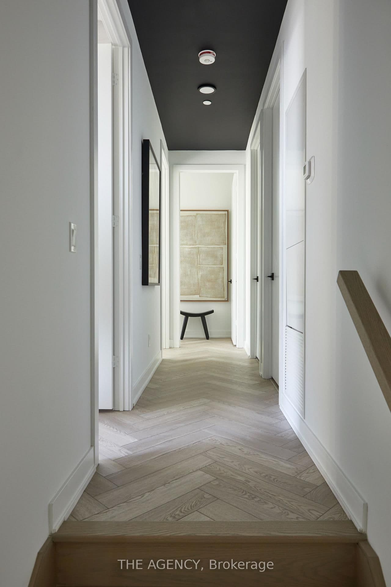 327 King Street W, Unit PH03 thumbnail 10