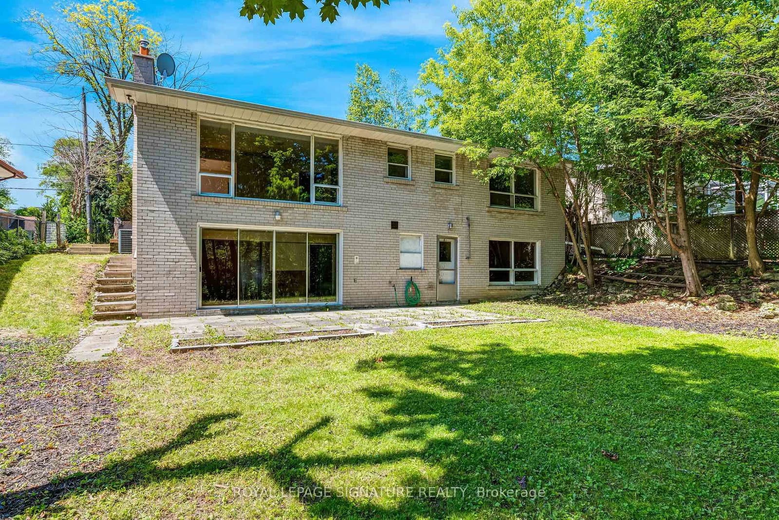 209 Burbank Drive thumbnail 28