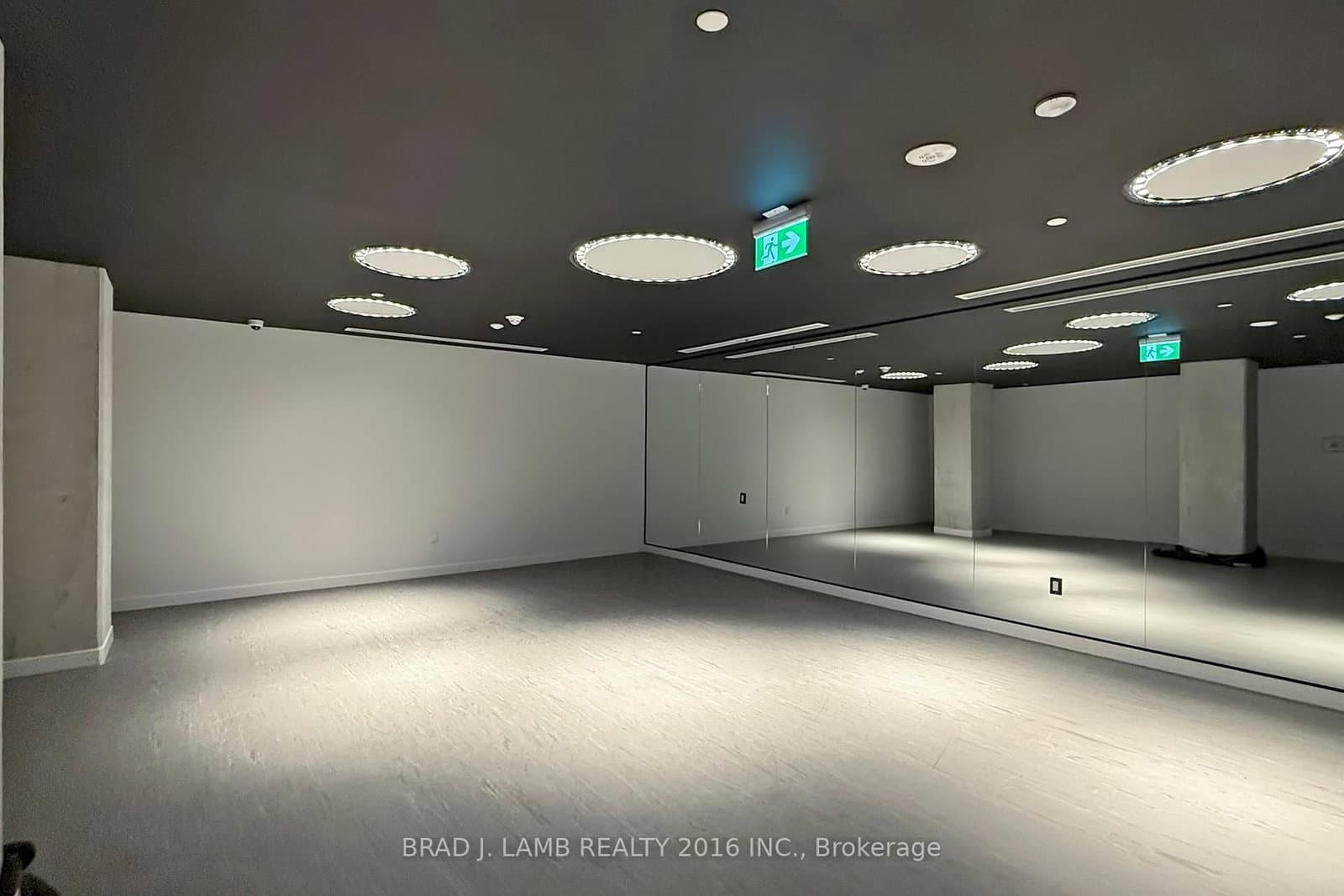 195 McCaul Street, Unit 302 thumbnail 24