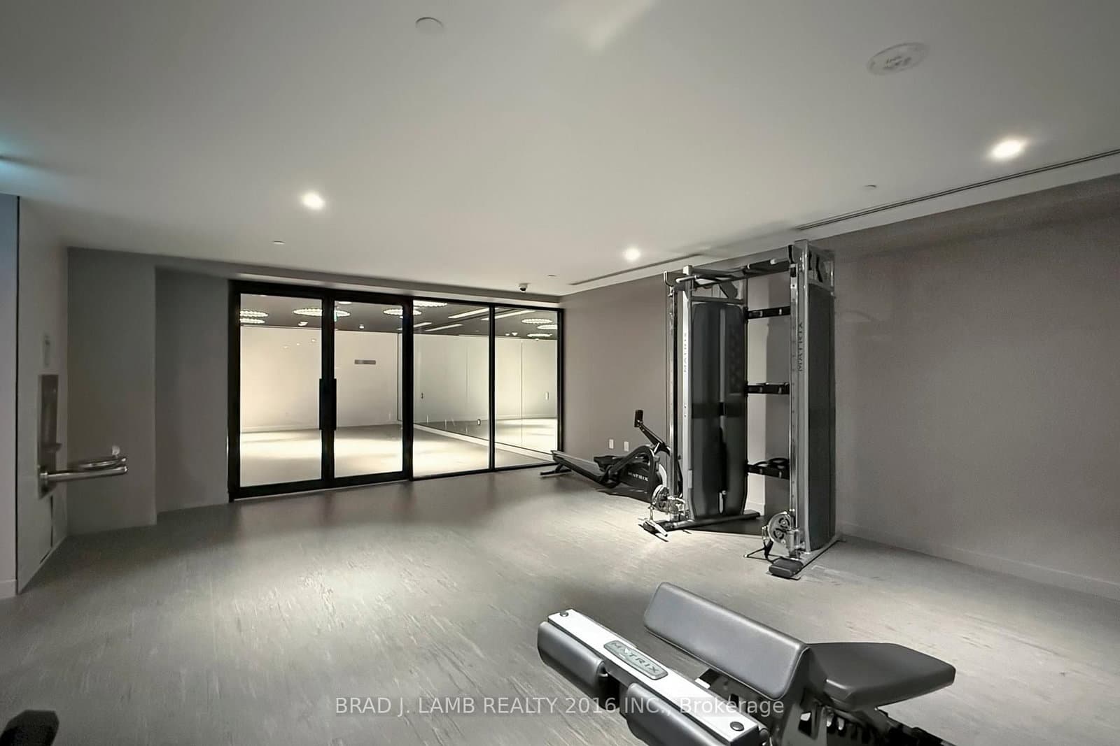 195 McCaul Street, Unit 302 thumbnail 27