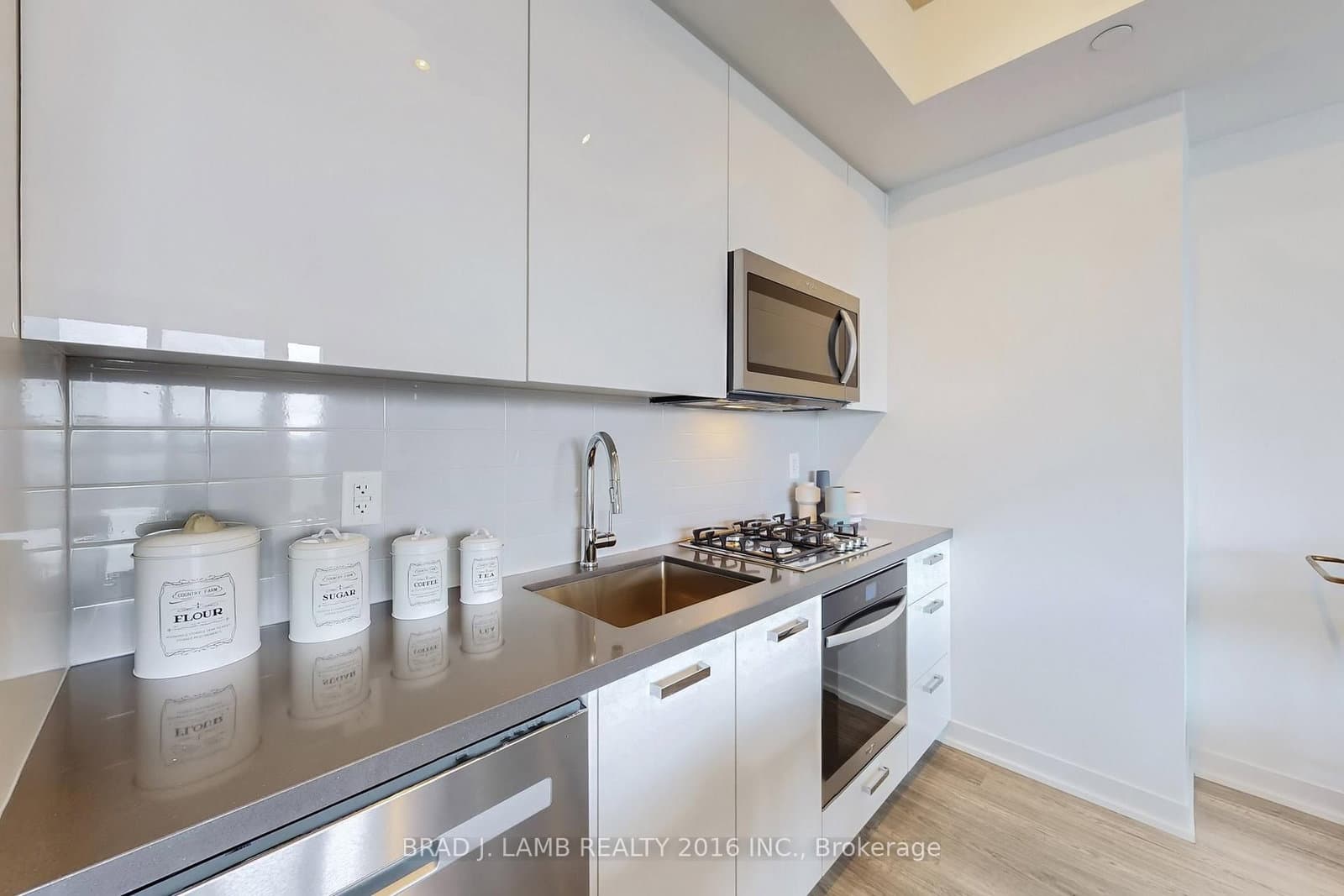 195 McCaul Street, Unit 1011 thumbnail 10