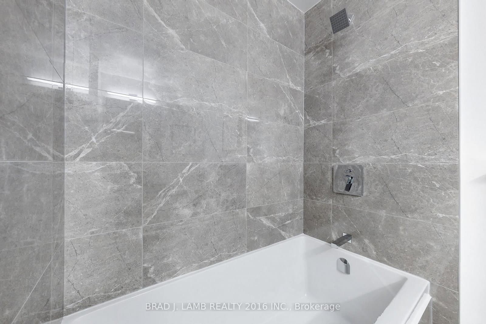 195 McCaul Street, Unit 1011 thumbnail 16