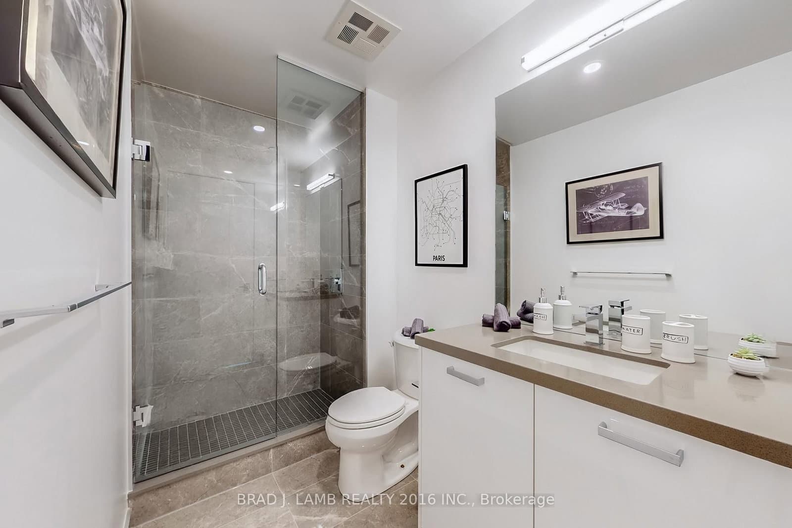 195 McCaul Street, Unit 1011 thumbnail 25