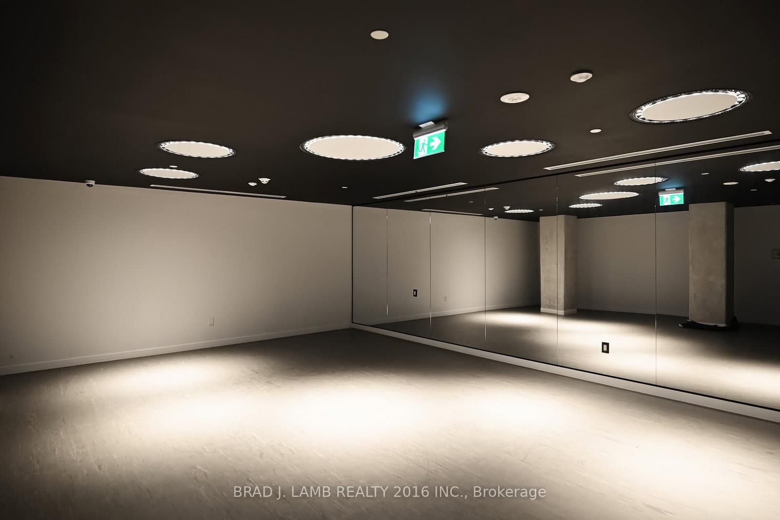 195 McCaul Street, Unit 1011 thumbnail 37