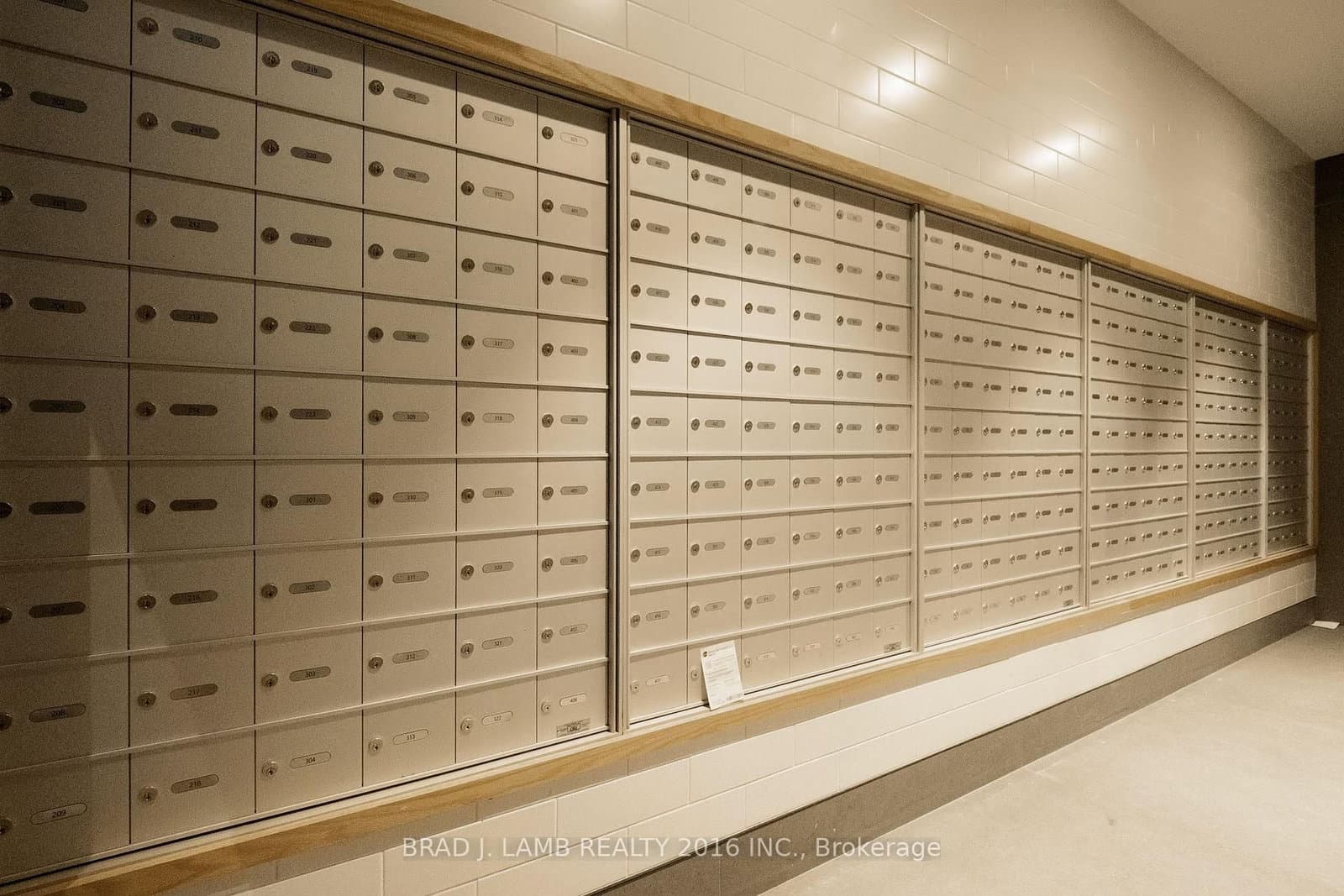 195 McCaul Street, Unit 1011 thumbnail 44