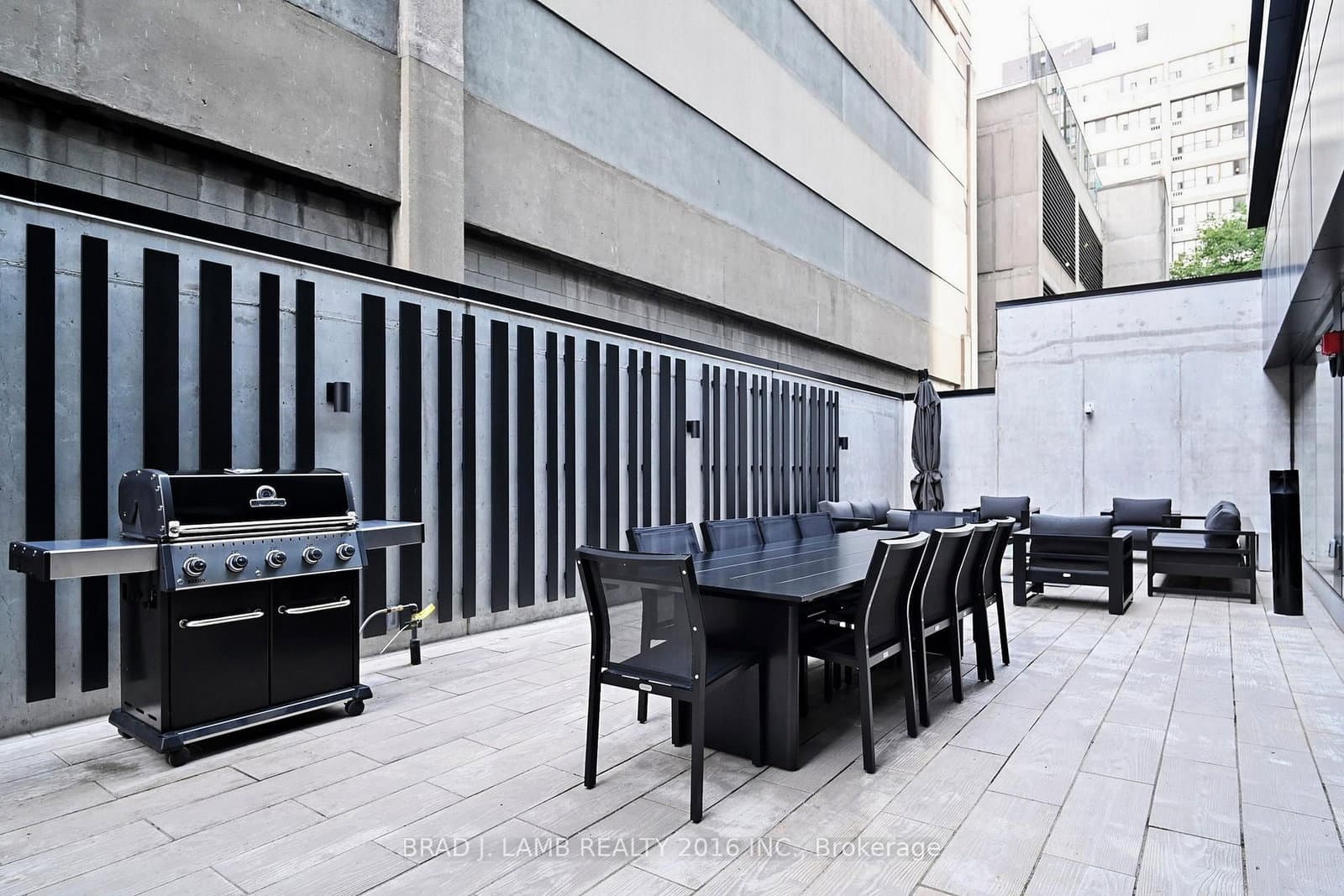 195 McCaul Street, Unit 1011 thumbnail 45