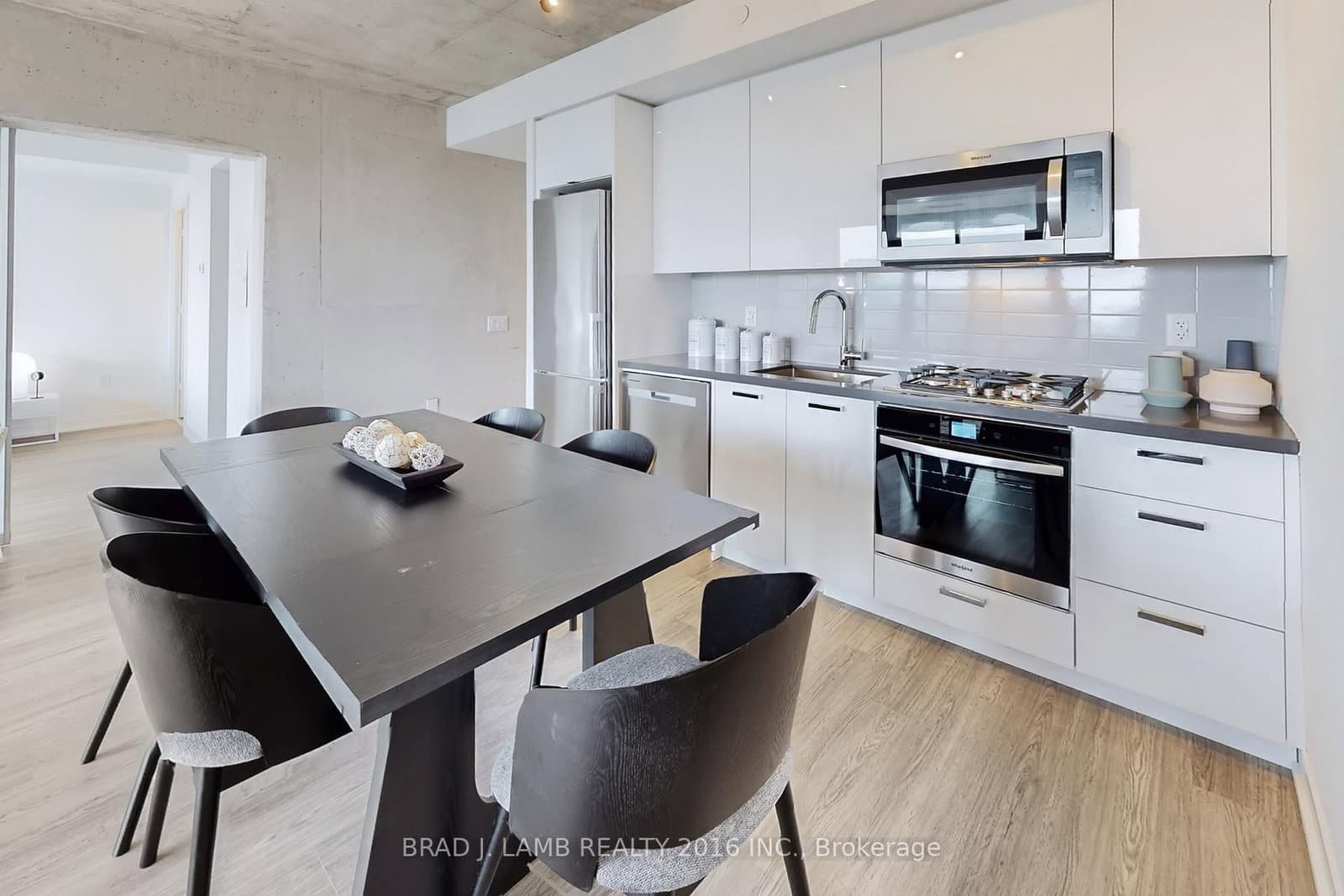 195 McCaul Street, Unit 1011 thumbnail 9