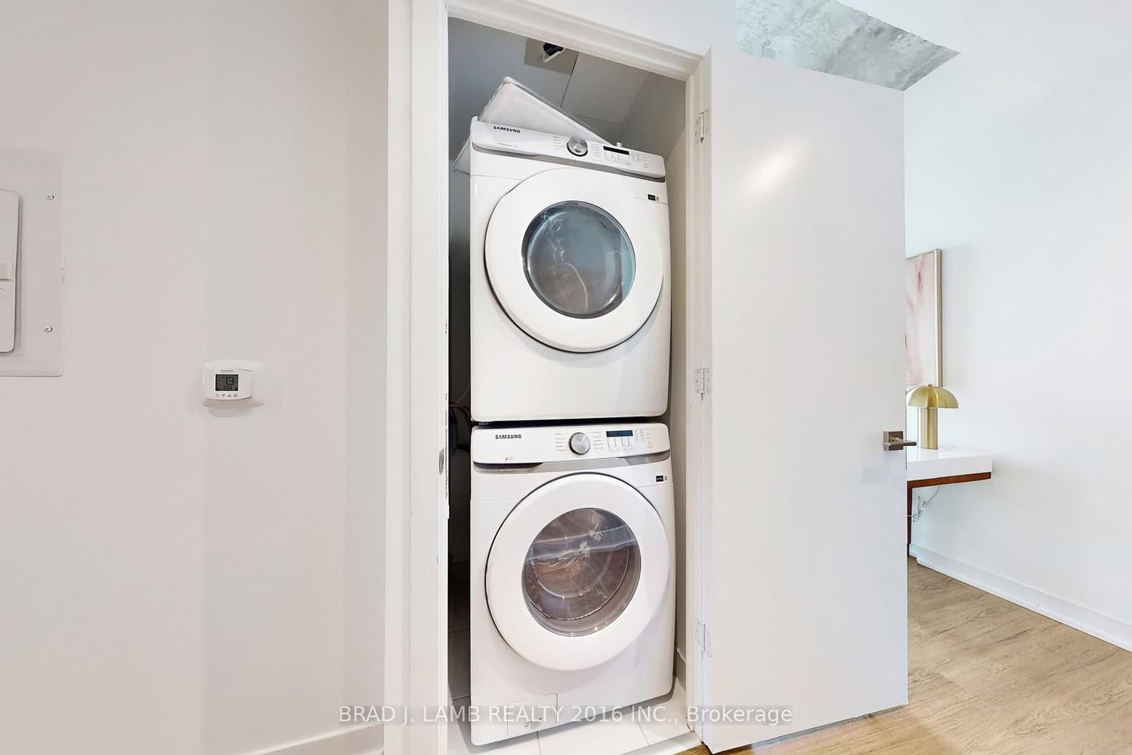 195 McCaul Street, Unit 705 thumbnail 26