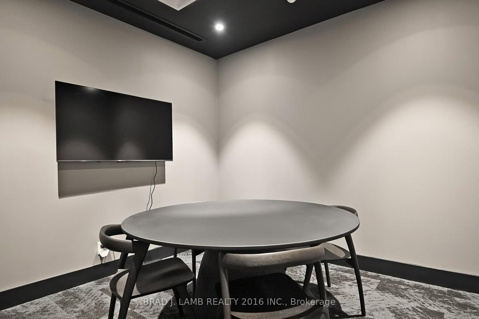 195 McCaul Street, Unit 705 thumbnail 41