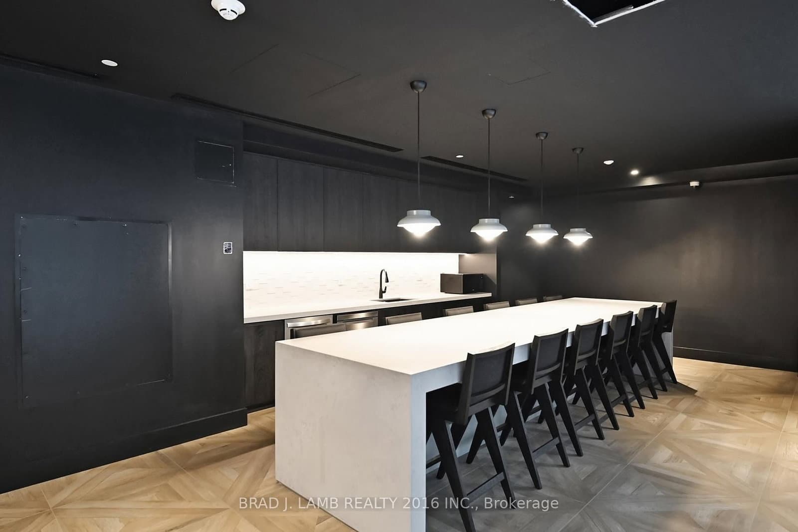 195 McCaul Street, Unit 705 thumbnail 42