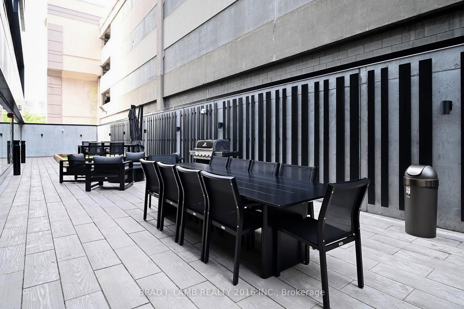 195 McCaul Street, Unit 705 thumbnail 46