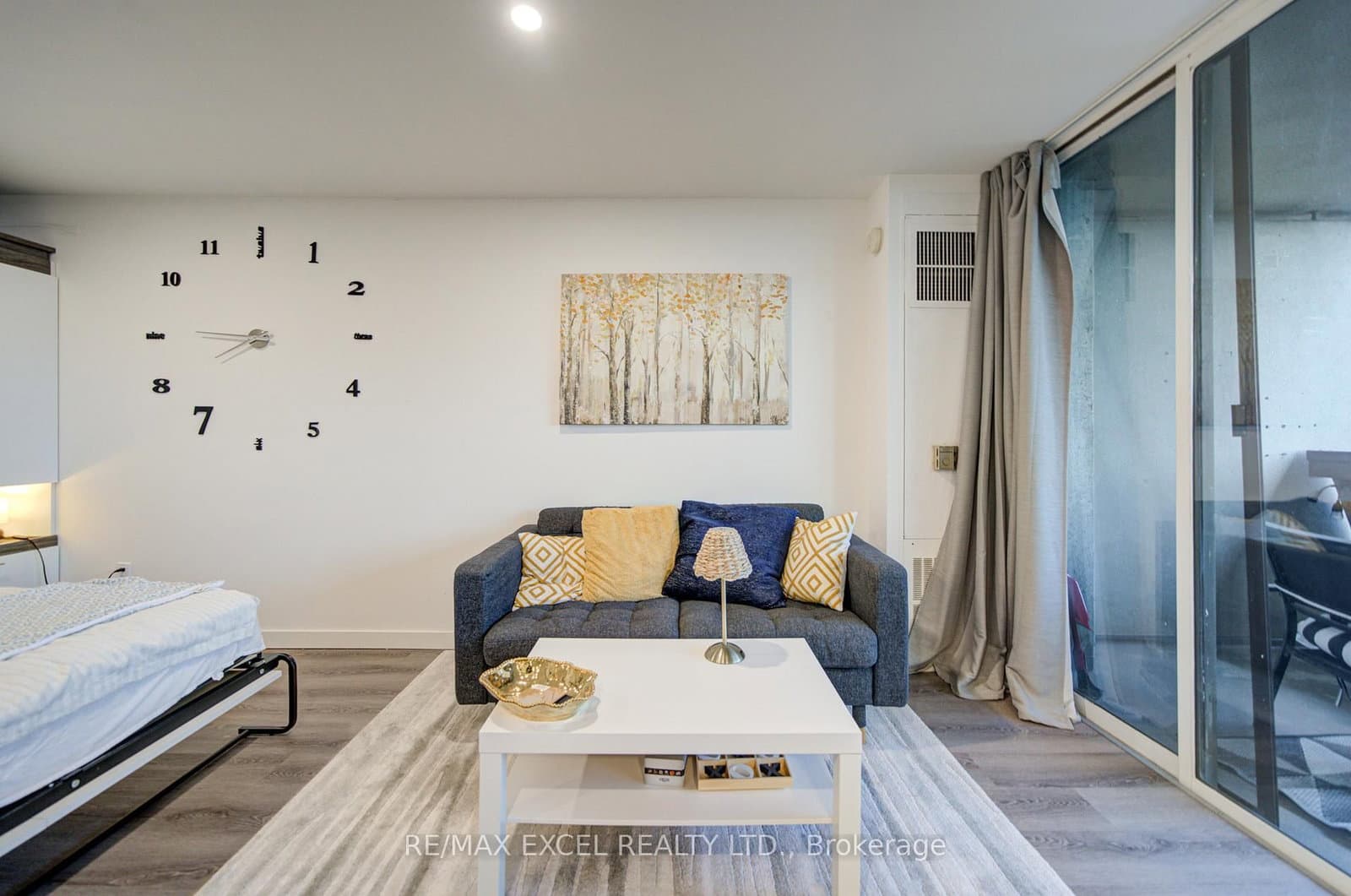 720 Spadina Avenue, Unit 1605 thumbnail 22