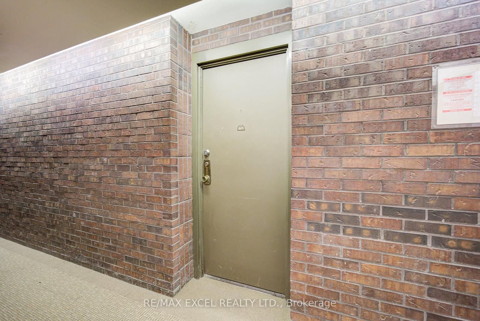 720 Spadina Avenue, Unit 1605 thumbnail 9