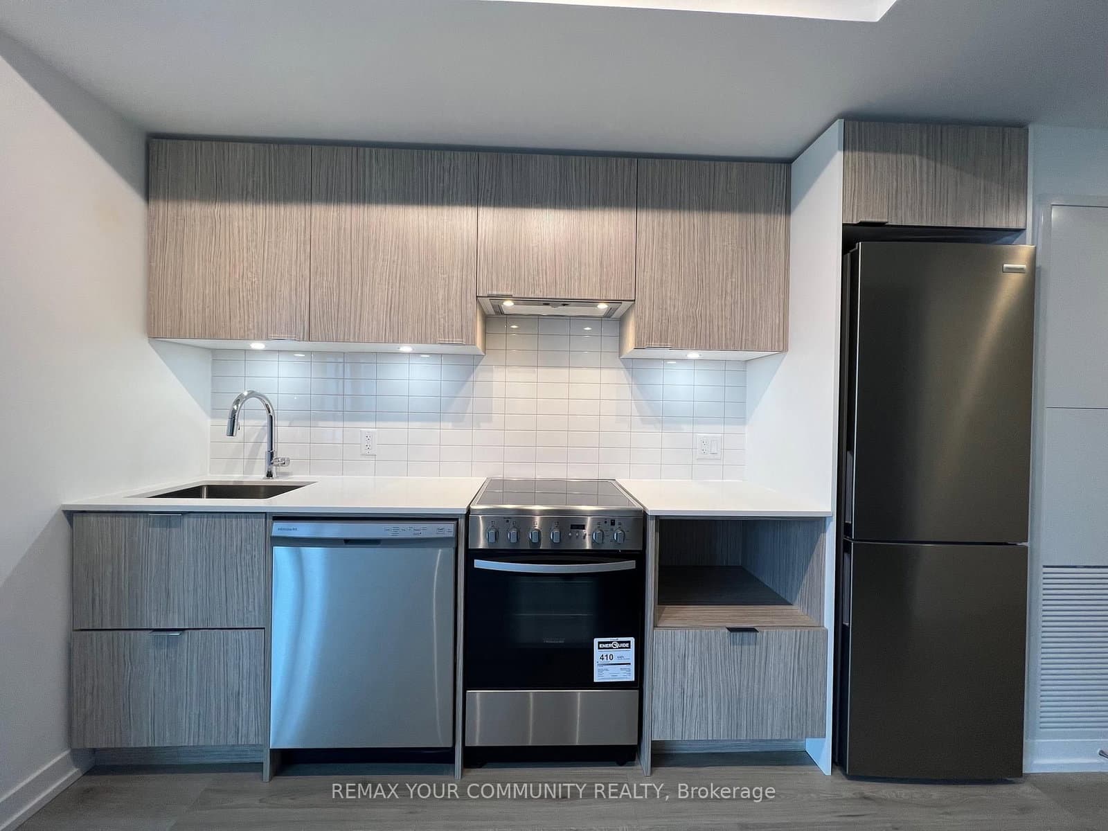 395 Bloor Street E, Unit 2601 thumbnail 4