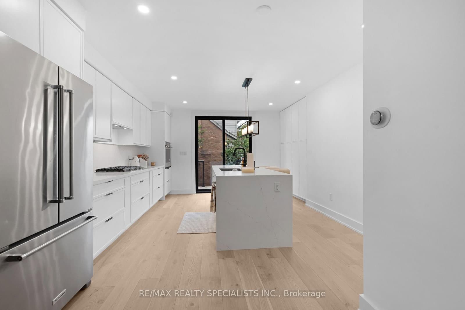 997 Mount Pleasant Road thumbnail 13