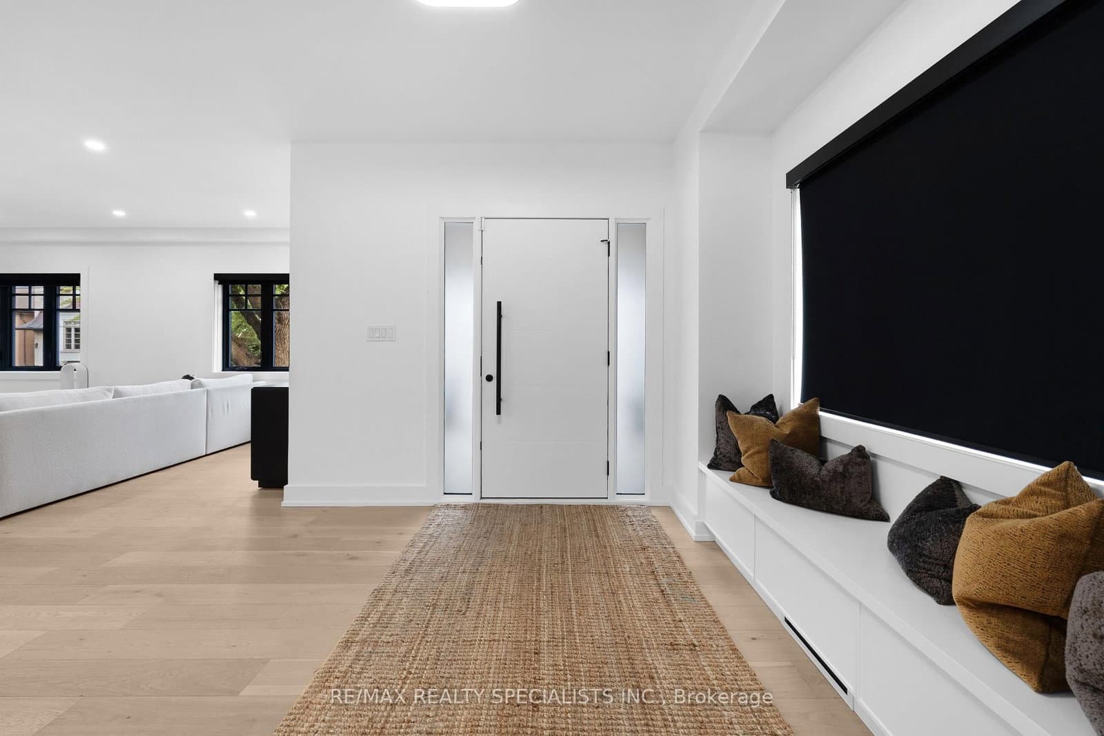 997 Mount Pleasant Road thumbnail 5