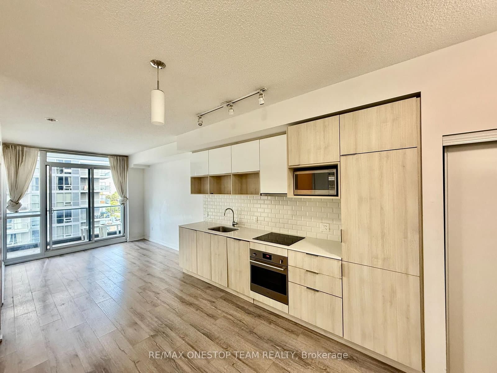 52 Forest Manor Road, Unit 707 thumbnail 5
