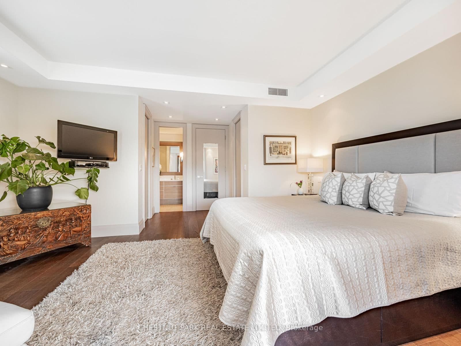 423 Avenue Road, Unit 8 thumbnail 21