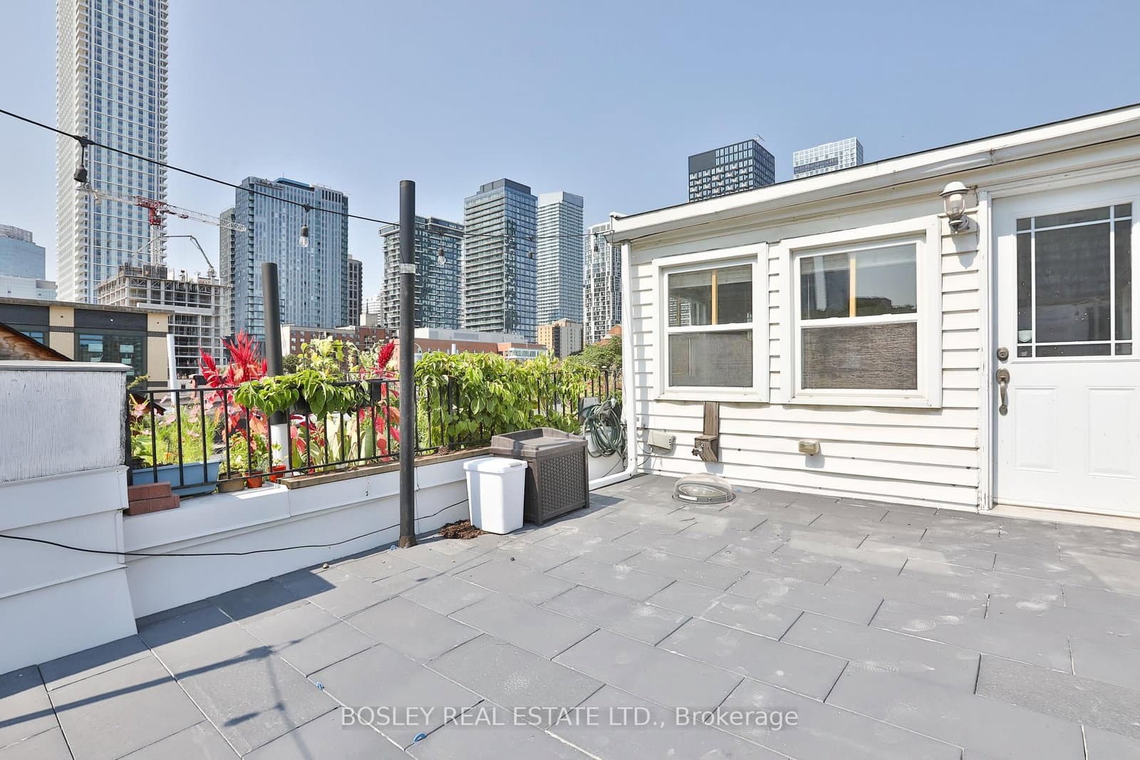 179 Queen Street E thumbnail 41