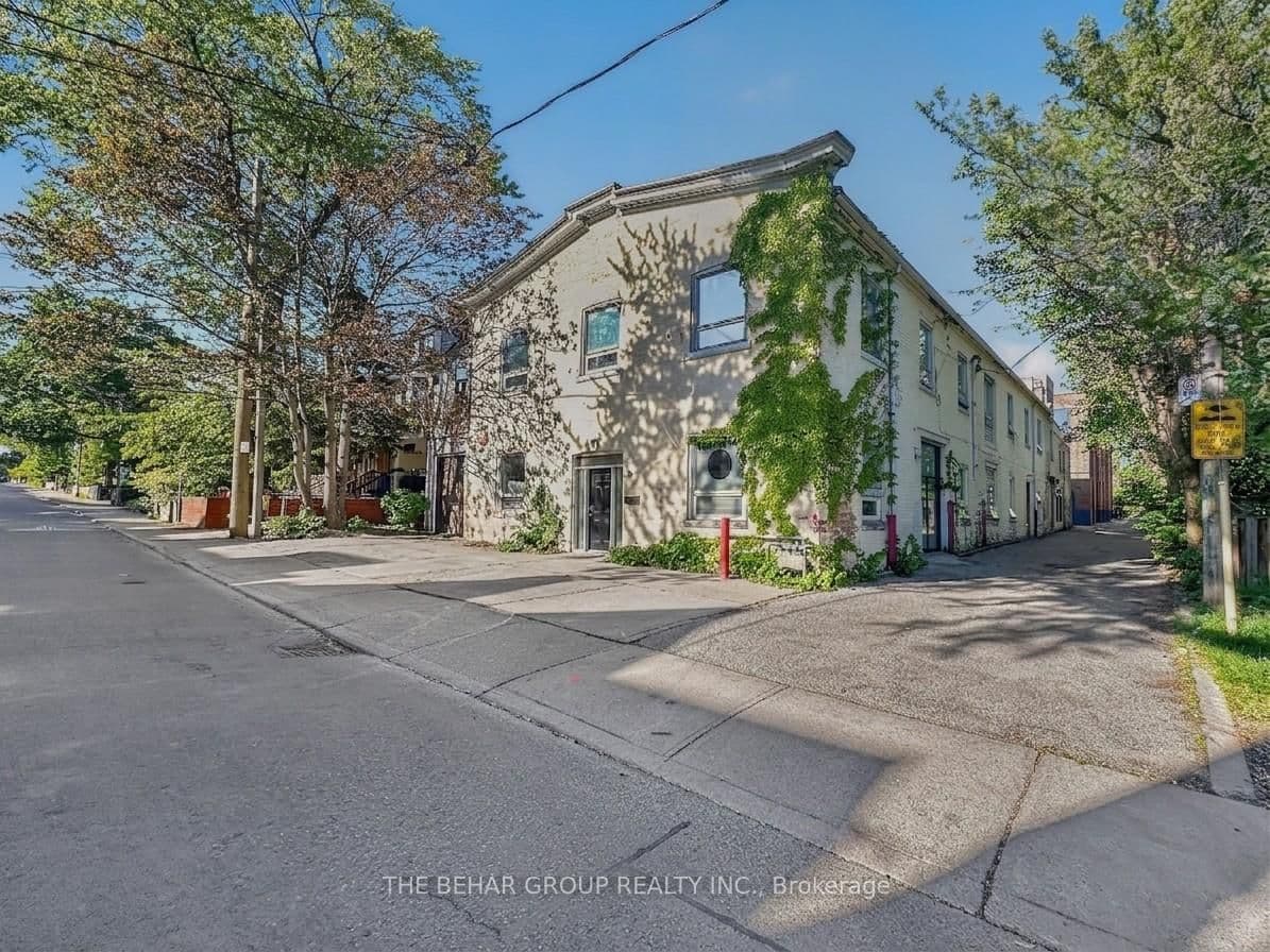 65 Bellwoods Avenue - Image 1