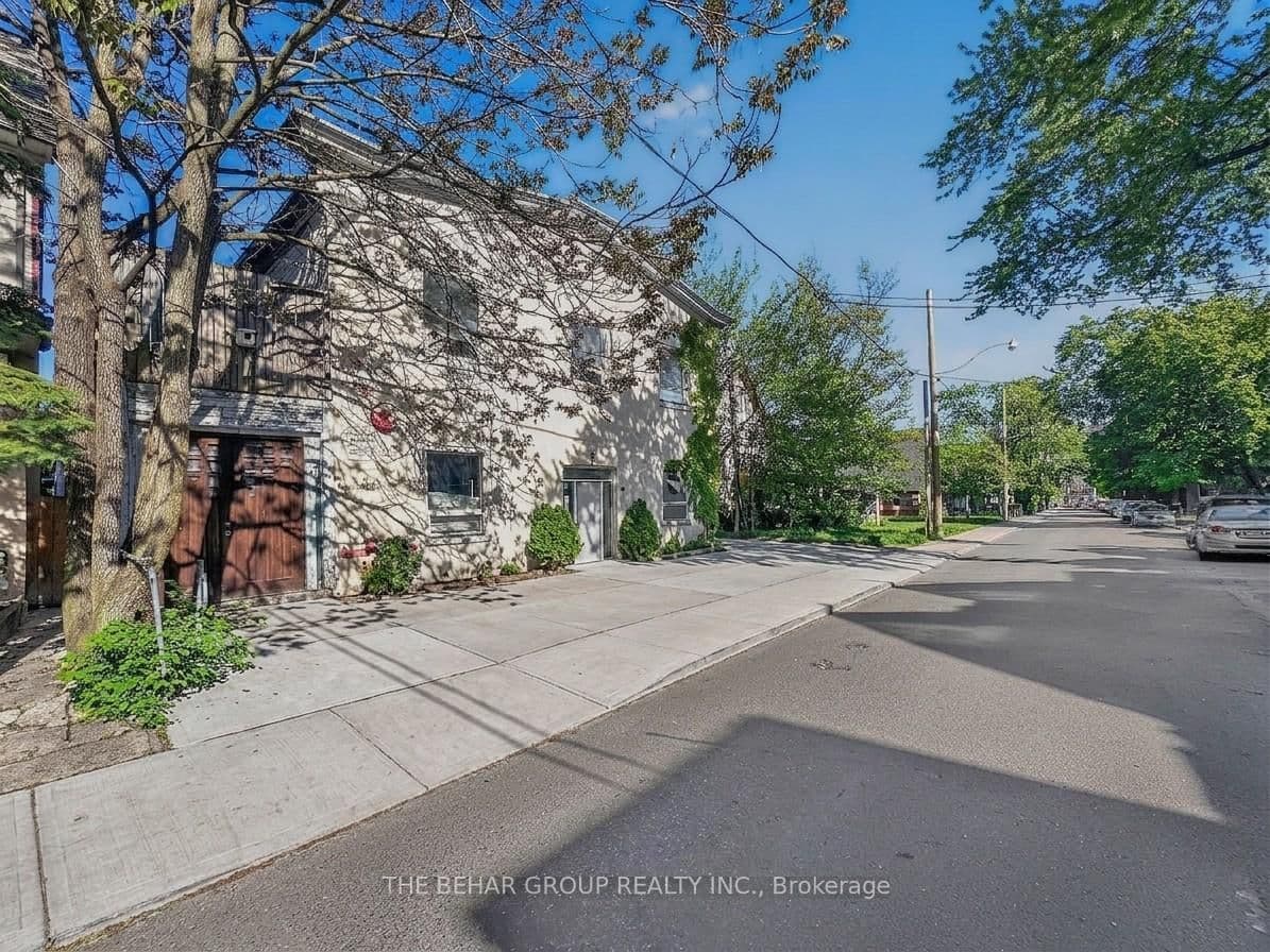 65 Bellwoods Avenue thumbnail 2