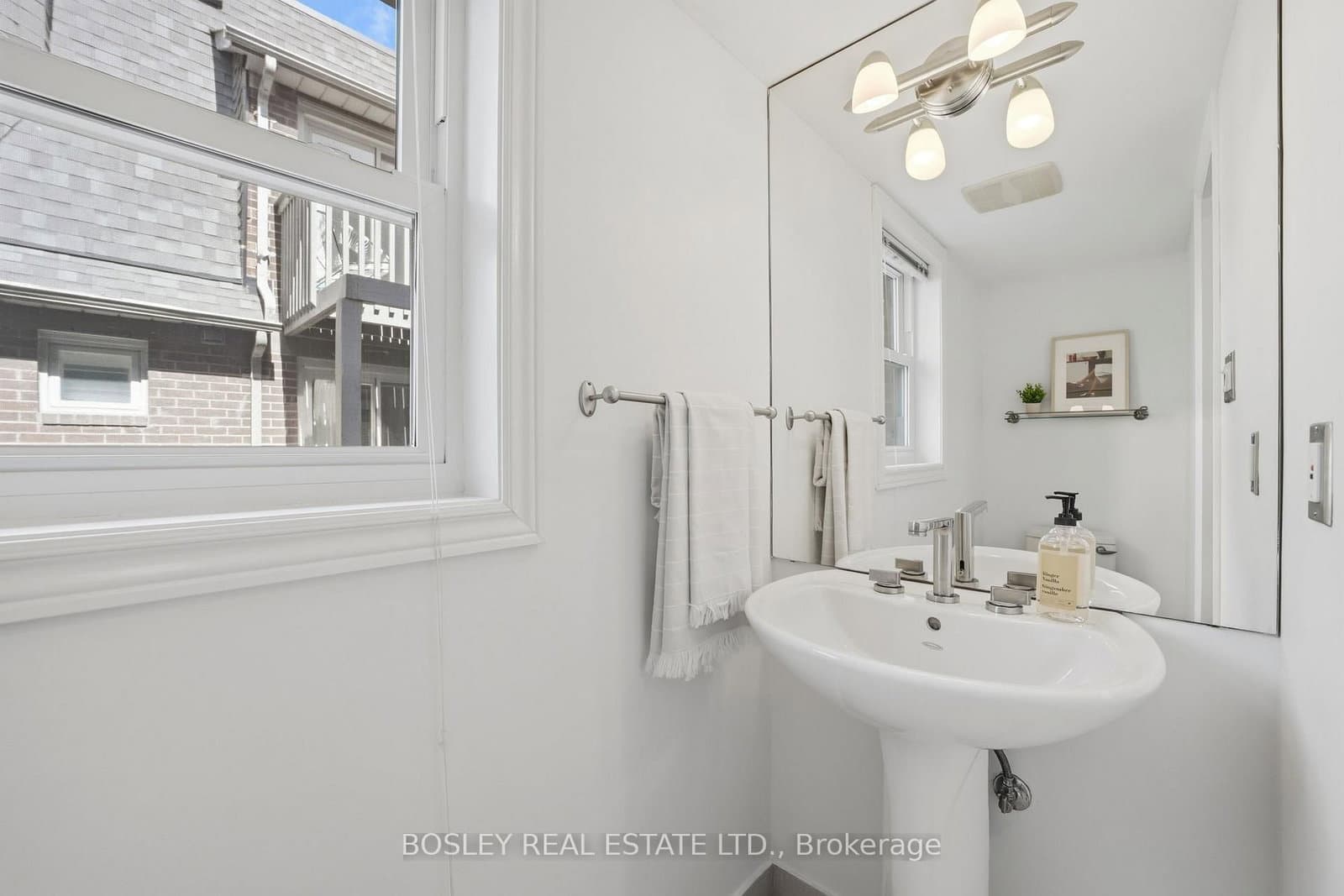 889 Adelaide Street W, Unit B thumbnail 16
