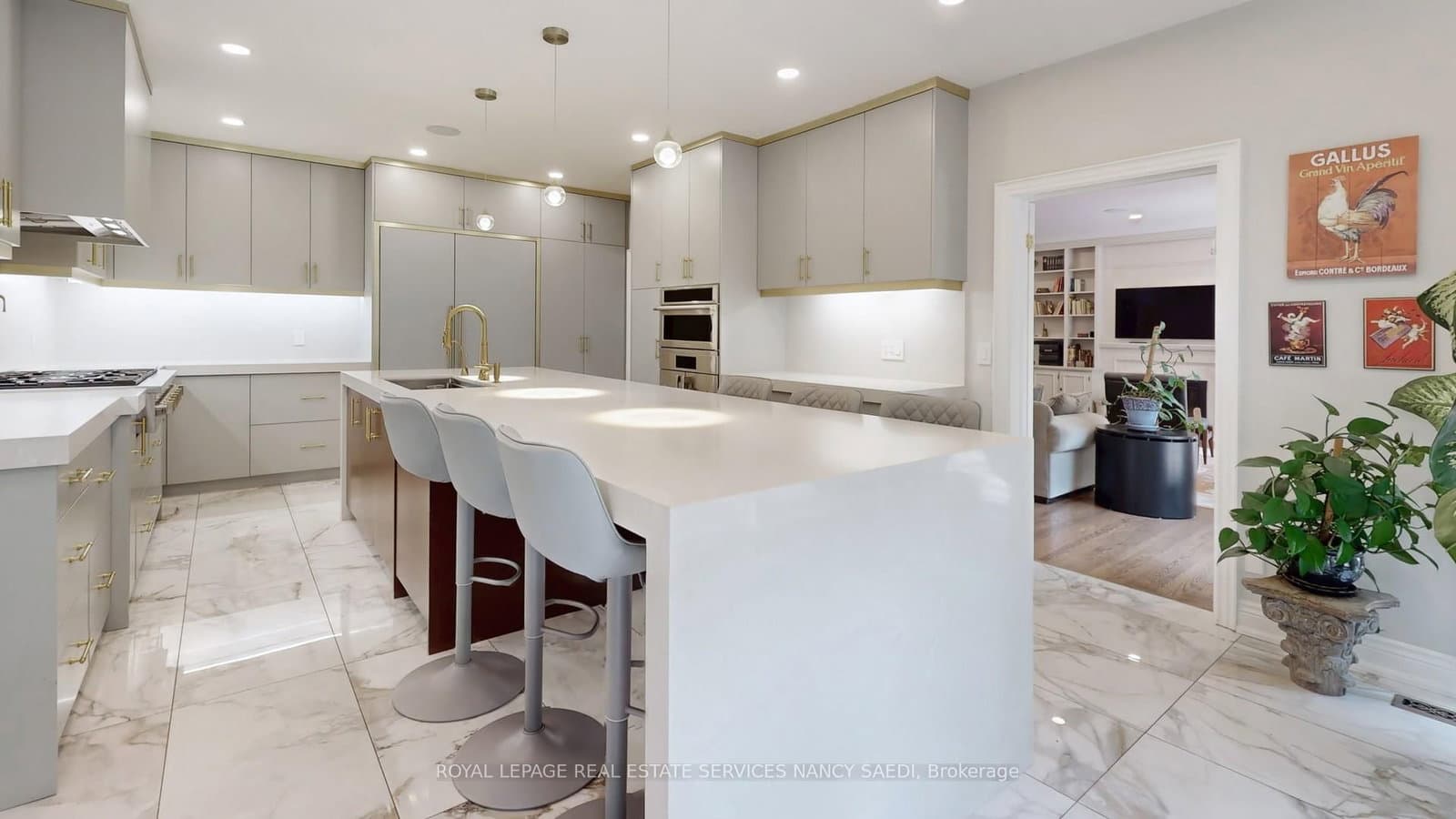 21 Forest Heights Boulevard thumbnail 7