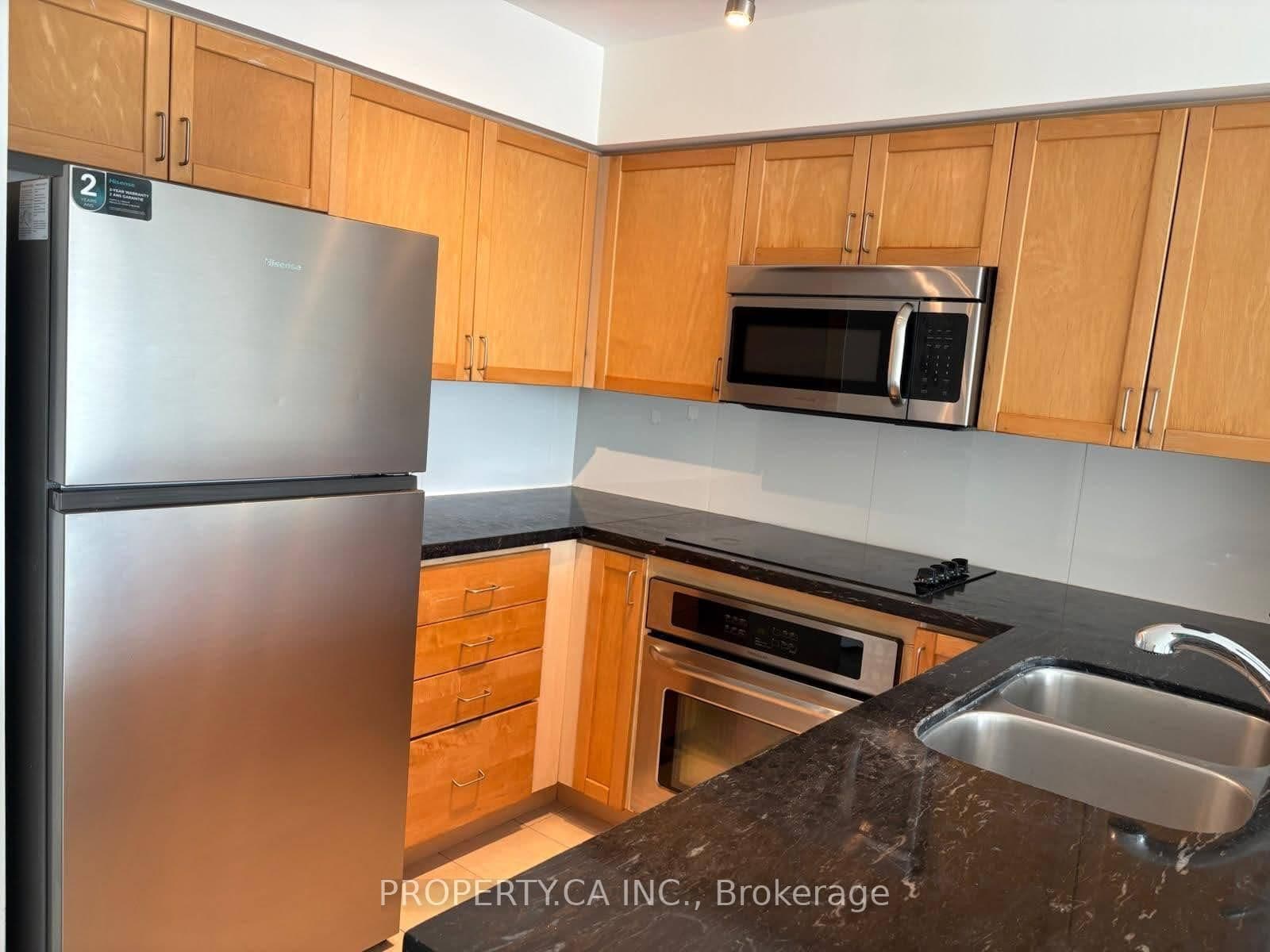 30 Harrison Garden Boulevard, Unit 1906 thumbnail 13