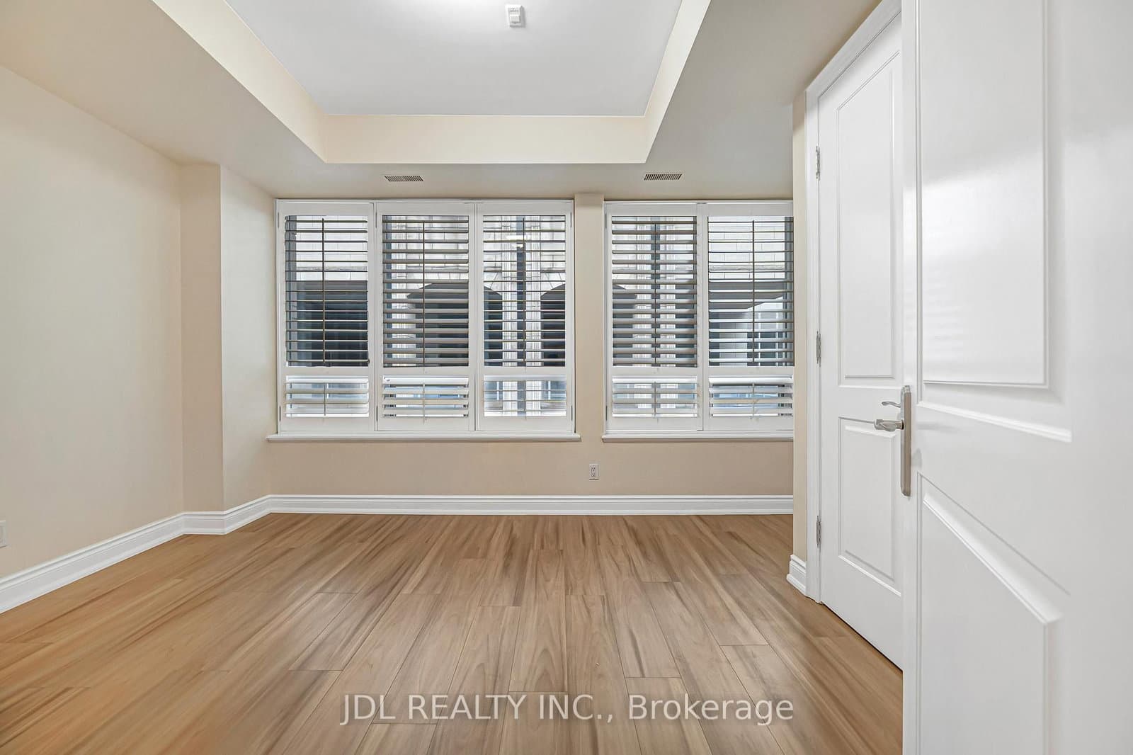 761 Bay Street, Unit TH07 thumbnail 18