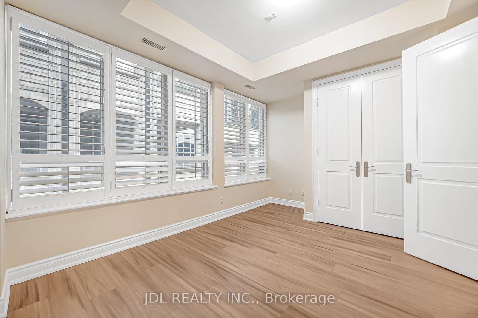 761 Bay Street, Unit TH07 thumbnail 19
